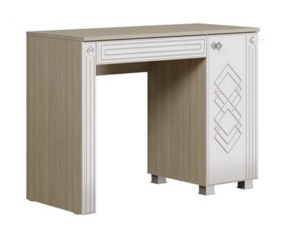 Туалетный столик в Калининграде Туалетный столик в Калининграде