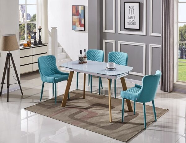 Стол в Калининграде