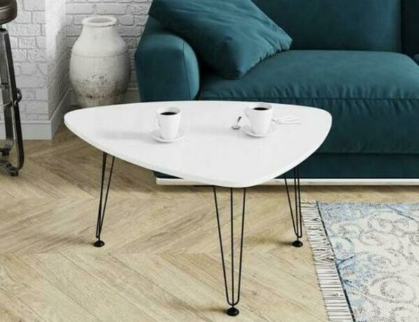 Стол в Калининграде