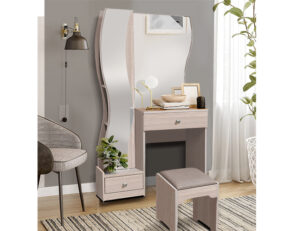 Туалетный столик в Калининграде