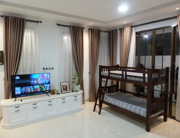 Детская двухъярусная кровать в Калининграде