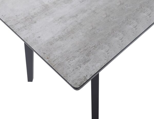 Стол обеденный в Калининграде Стол обеденный в Калининграде