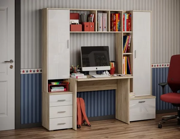 Письменный стол в Калининграде Письменный стол в Калининграде