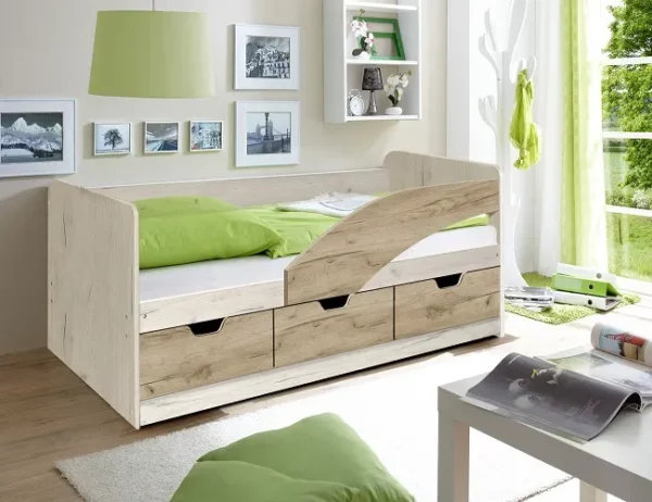 Детская кровать в Калининграде Детская кровать в Калининграде