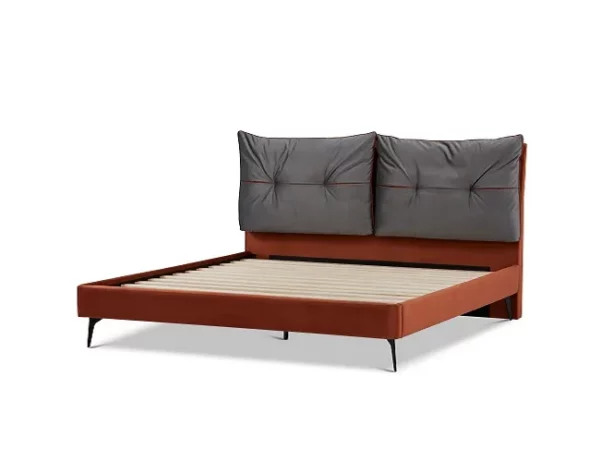 Кровать в Калининграде