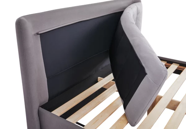 Кровать в Калининграде