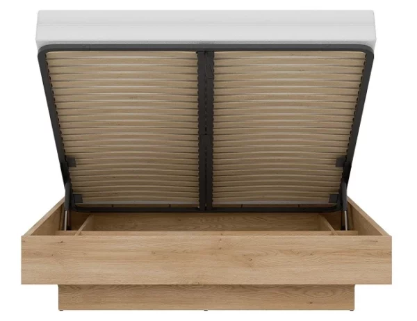 Кровать в Калининграде